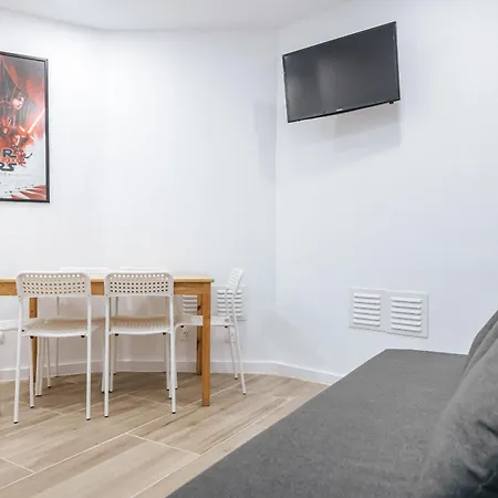 - Ajuda Palace Apartment