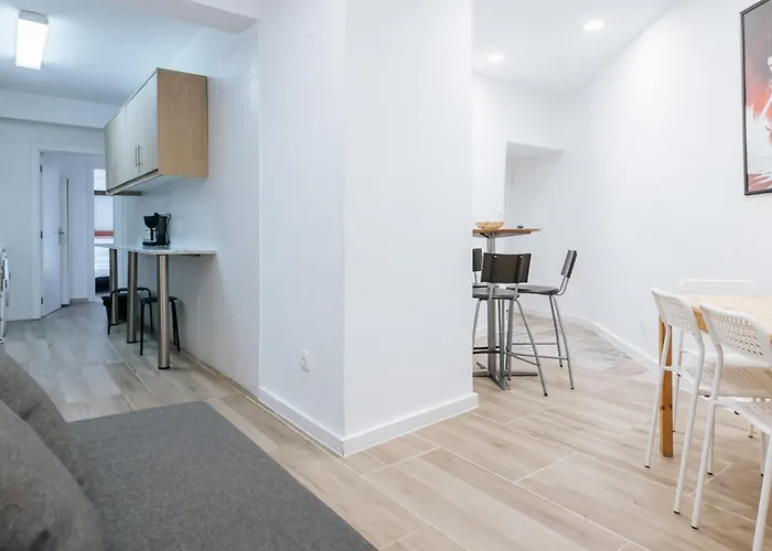 - Ajuda Palace Apartment *