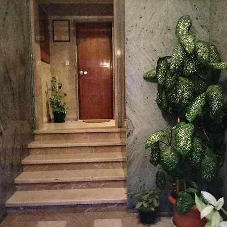 - Ajuda Palace アパート